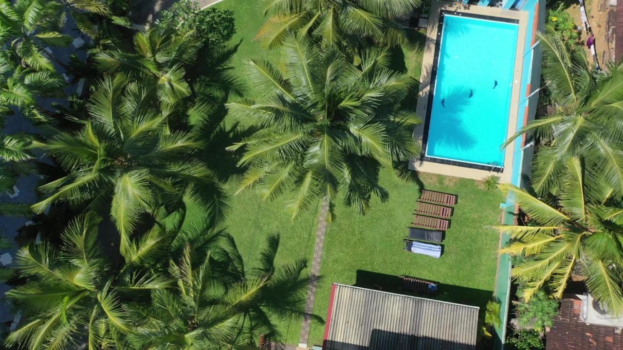 Larn'S Villa Hotel & Apartment Wadduwa Exterior photo
